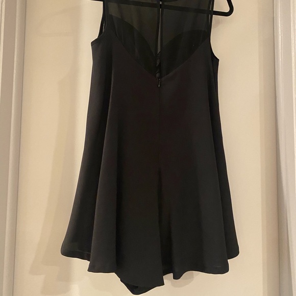 Worn once, EXCELLENT condition PeakABoo Flared Romper - Picture 4 of 16